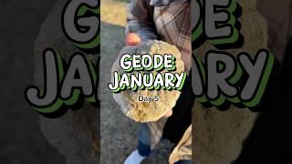 Day 5 of #geodejanuary is a stunner! 🪨 from