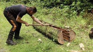 Cleaving Oak Planks From a Log