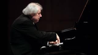 Grigory Sokolov - Beethoven "Moonlight" Sonata, Op.27 No.2 (Krakow 1989)