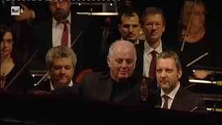 Wagner - Die Walküre  - Stemme, O'Neill, Tomlinson, Kowaljow Barenboim Scala 2010 sub. ita