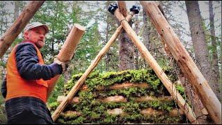 Bushcraft Wilderness Camping, Four Days! - Year Round Water Source - Bushcraft Shelter Build