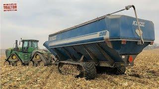 KINZE 1500 Grain Cart in Corn Harvest