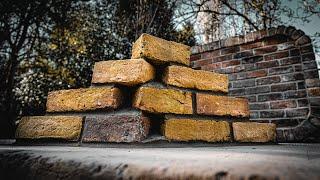 BRICKLAYING - How to build ANGLED BRICK CORNERS