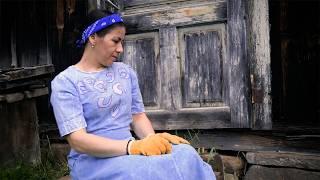 A WOMAN LIVES ALONE IN THE MOUNTAINS! Cooking lunch