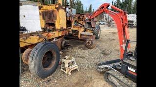 Surprise Luck at the End of the Day with Popping the Wheel Hubs Off on the Adams Grader Sept 18 2024