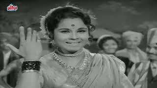 Ek Gaon Bara Bhangadi TITLE SONG - Classic Marathi Song - Ek Gaon Bara Bhangadi Movie