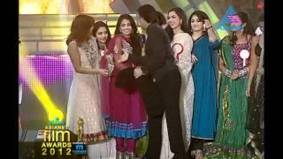 Shahrukh Khan with his beautiful actresses Vidya, kavya, Mythili, Rimi, Rima & Asin