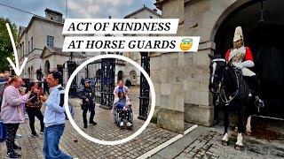 Act of kindness by the Armed Police Officer at Horse Guards in London  ‍️ No Make Way Today