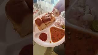 Pav bhaji |Walkeaters | Mumbai Street food| Street food ka zaika| Sardar ji ki famous pav bhaji