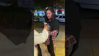 Giving Flowers to people by Iranian girl of Amol City | چالش گل دادن به مردم در خیابان های آمل