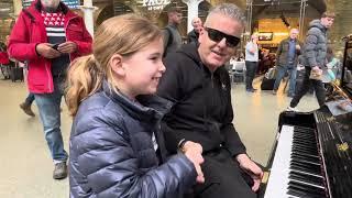 9 Year Old Girl Shows Her Talents At The Public Piano