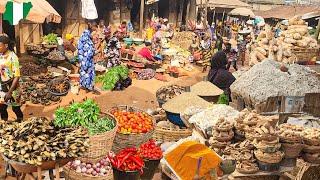 Oja-Oba Rural Village Market. The First Market in Ibadan, Oyo State Nigeria, West Africa. Cheap Food