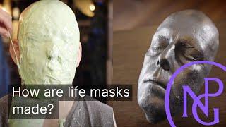 How are life masks made?