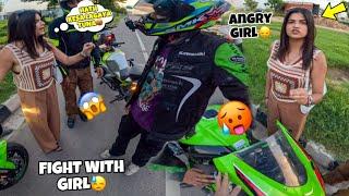 Iss ladkii ka sath ladiee hogayee|| Angry Girl|| Hath kue touch kiya tunai|| Fight