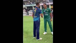  ShahNawaz Dahani & Dasun Shanaka having a nice friendly chat ️