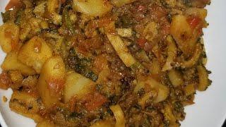 Aloo Karela sabzi/ Bitter Gourd#viral #bittergourd #potato #recipe#karelasabzi