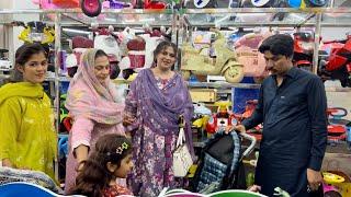 Babies Shop par ku Aaye | Family K Sath Ki Shopping | AlizaSehar | Hina Vlogs07