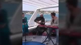 Junaid Jamshed singing dill dill pakistan in sun rise from istanbul .turkey...