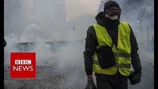 France fuel protests: Who are the people in the yellow vests?  - BBC News