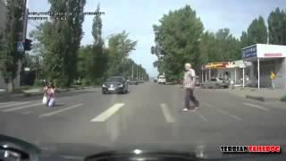 Risky pedestrian life in Russia