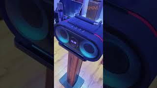 The lights that move with the music are just so cool! #karaoke #rhm #music #speaker #microphone