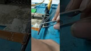 Display connector Remove #mobilerepairing #automobile #repair #np #short #youtubeshorts #electronic