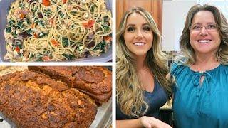 COOKING WITH MY MOM | MEDITERRANEAN CHICKEN PASTA SALAD & ZUCCHINI BREAD