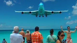 St Maarten   landing 747 - PLUS slow motion !