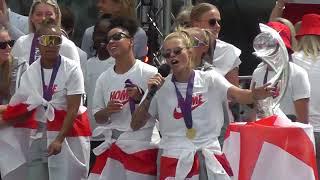 Rachel Daly sings with the Lionesses "River Deep Mountain high" on Trafalgar Square