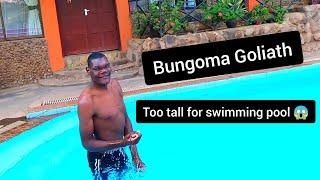 Goliath wa Bungoma first time in a swimming pool, Almost drowns. 