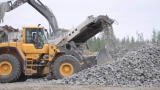 Nordberg Lokotrack LT125 | L220F OptiShift | EC360BL in a quarry