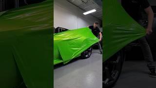 Wrapping the quarter panel on this Lamborghini Huracan Evo #vinylwrap #asmr #viral