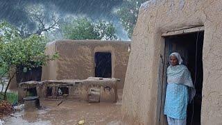 Heavy Rain hits Very Old Age Women pure Mud home In Punjab Village Pakistan