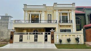 10 Marla House for Sale in Razzaq Royals Facing Park