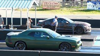 Mustang GT vs Dodge Challenger - drag racing