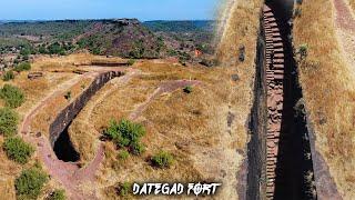 Fort with a Massive 90-Feet deep "TALWAR SHAPED WELL" | Dategad Fort | किल्ले दातेगड़