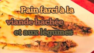 Pain farci à la viande hachée et aux légumes