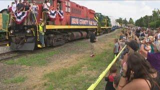 The Fair Train Pulls Into Hamburg