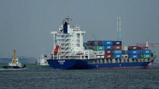 Container Ship “HARRIER” タグ支援“あつた丸”