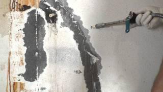 Repairing an Active Leak in Cracked Concrete with 900 XLV