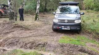 VW T6 4motion Diff Lock offroad im offroadpark Neiden beim Jimnyandfriend festival 2020