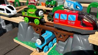 Brio & Thomas the Tank Engine Lots of rocks & two-tiered waterfall