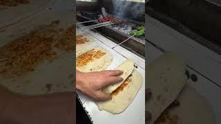 Kahramanmaraş'ta kebap sumak ekşisi olmadan yenmez#sumakekşisi #ekşi #kebap