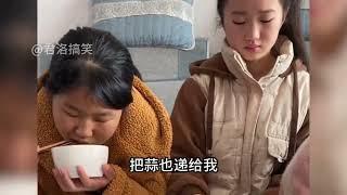 正能量父女，爸爸用高情商教育方式，瞬间让女儿明白大道理。