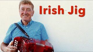 The Battering Ram - Irish traditional jig on button accordion