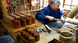 The Japanese tea caddy making process. A tea caddy made by an 89-year-old female craftsman and son.