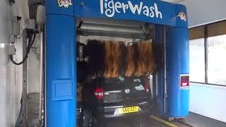 Istobal M12+ Tiger Wash at Esso - Kirkcaldy