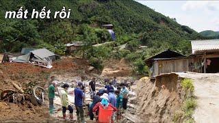 Horrifying flash floods, landslides flatten an entire village in an instant