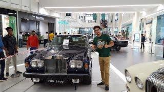 Vintage Car show by Pakwheels - Emporium Lahore