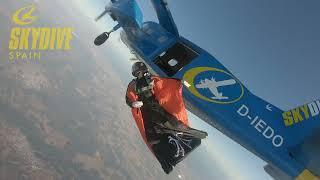 Monthly Flying Tip by Jenna Gygi - Wingsuit Quick Exit / Salida rápida con traje de alas